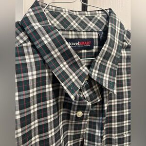 Roundtree & Yorke Men's Plaid Shirt - Green, Red, and White